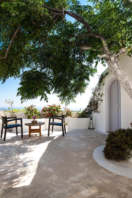 Iliovasilema Santorini 3*