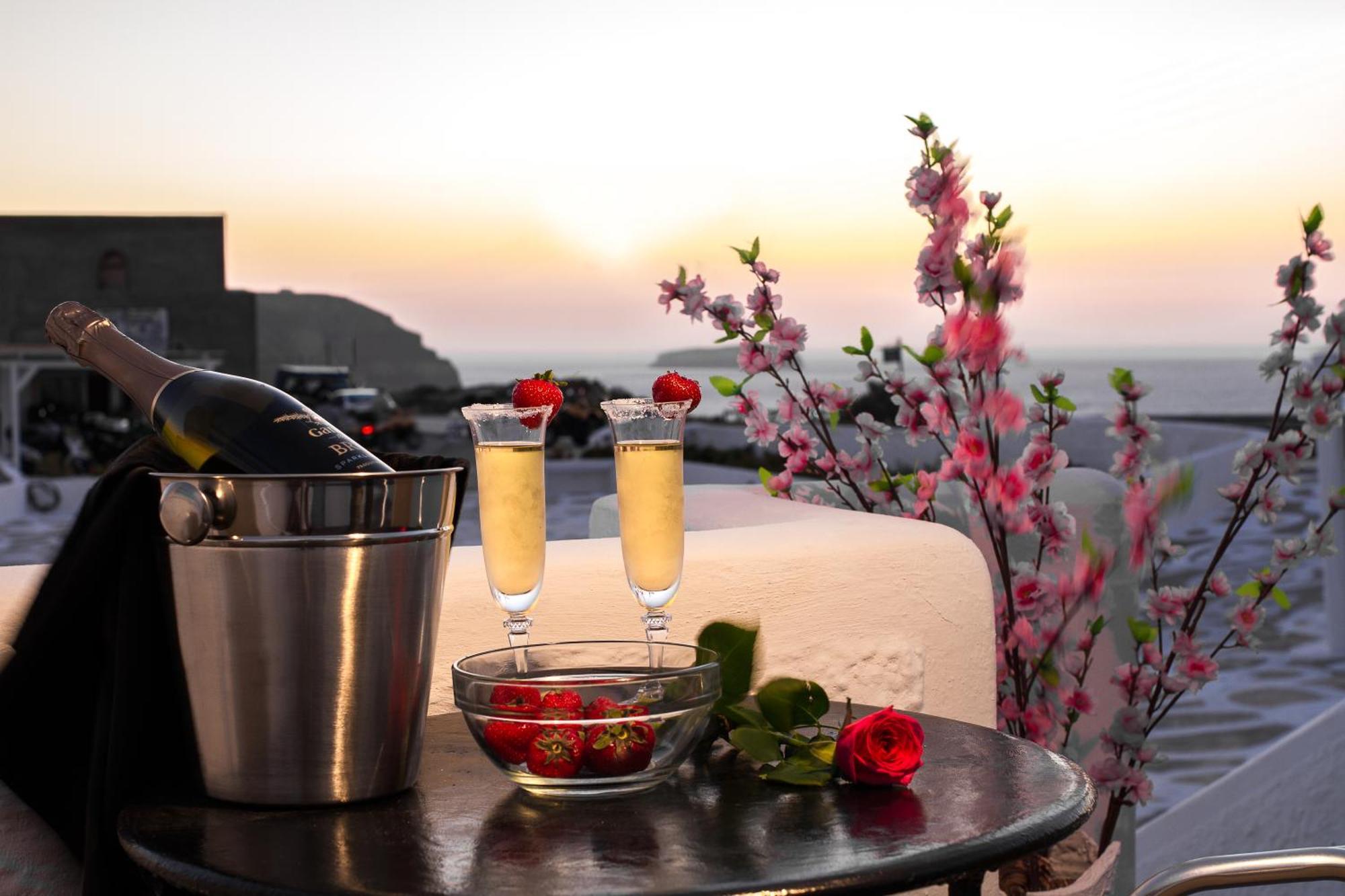 Ξενοδοχείο Iliovasilema Santorini 3*