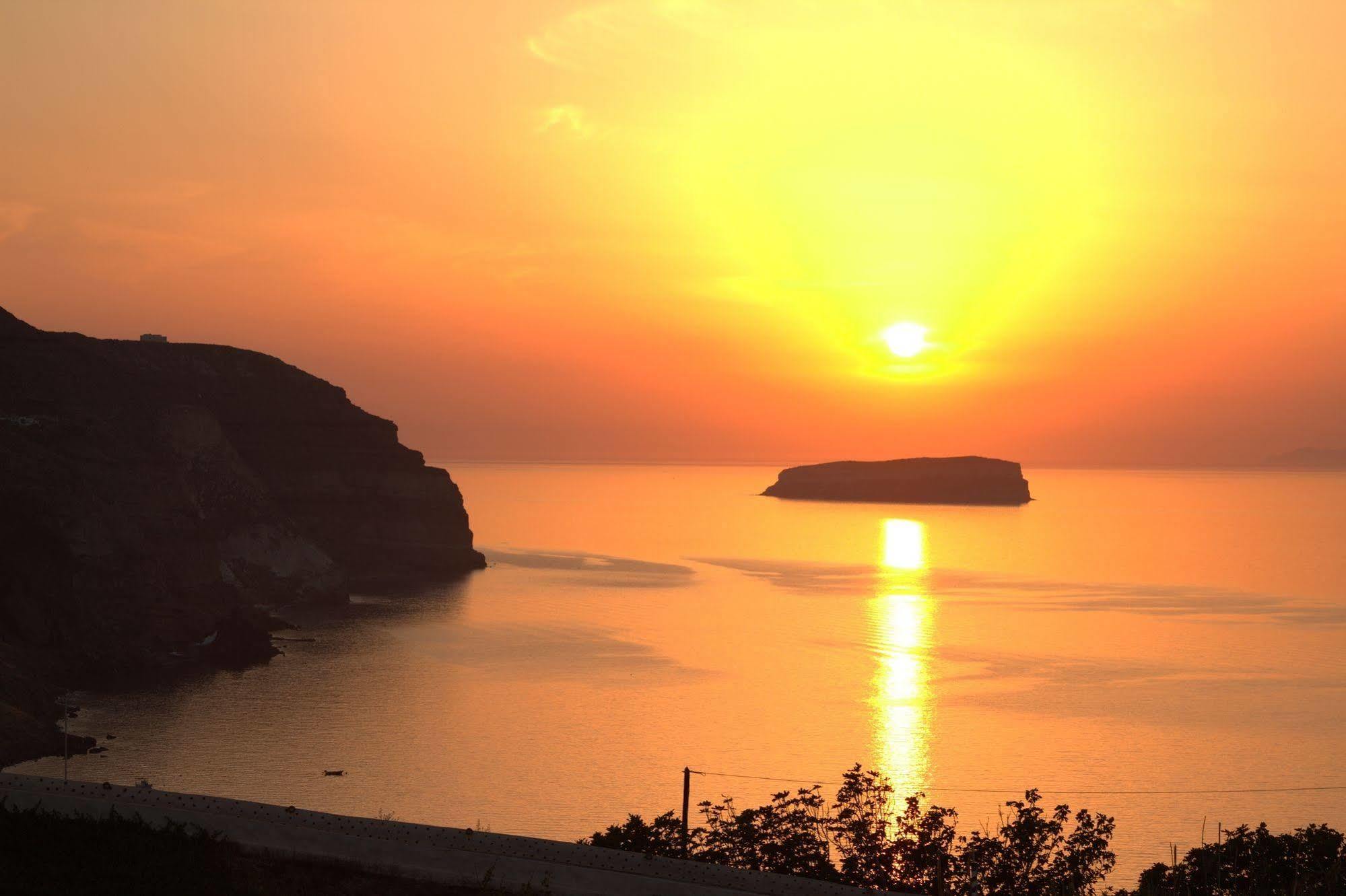 Iliovasilema Santorini 3* Ακρωτήρι