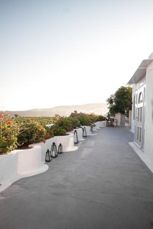 Hotel Iliovasilema Santorini 3*