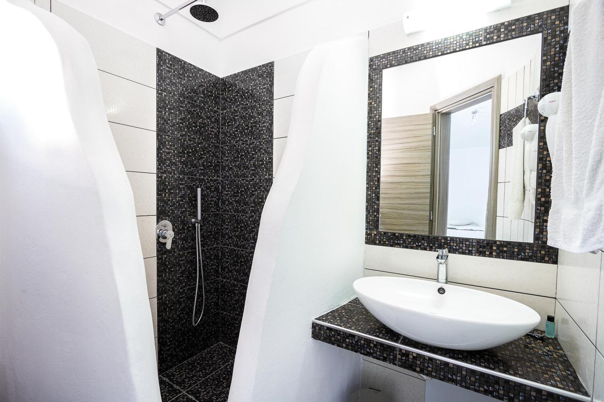 Iliovasilema Santorini 3*