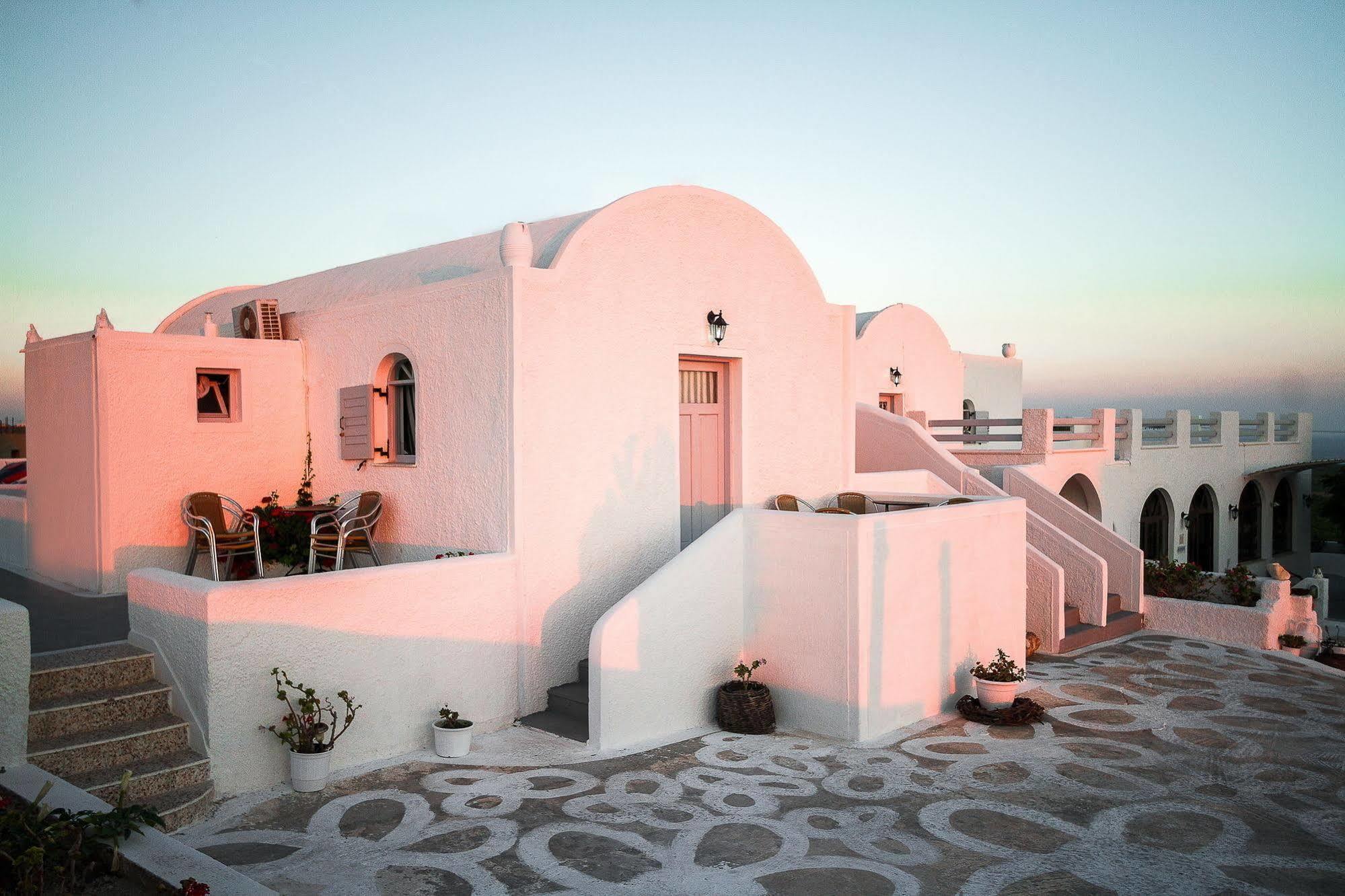 Hotel Iliovasilema Santorini
