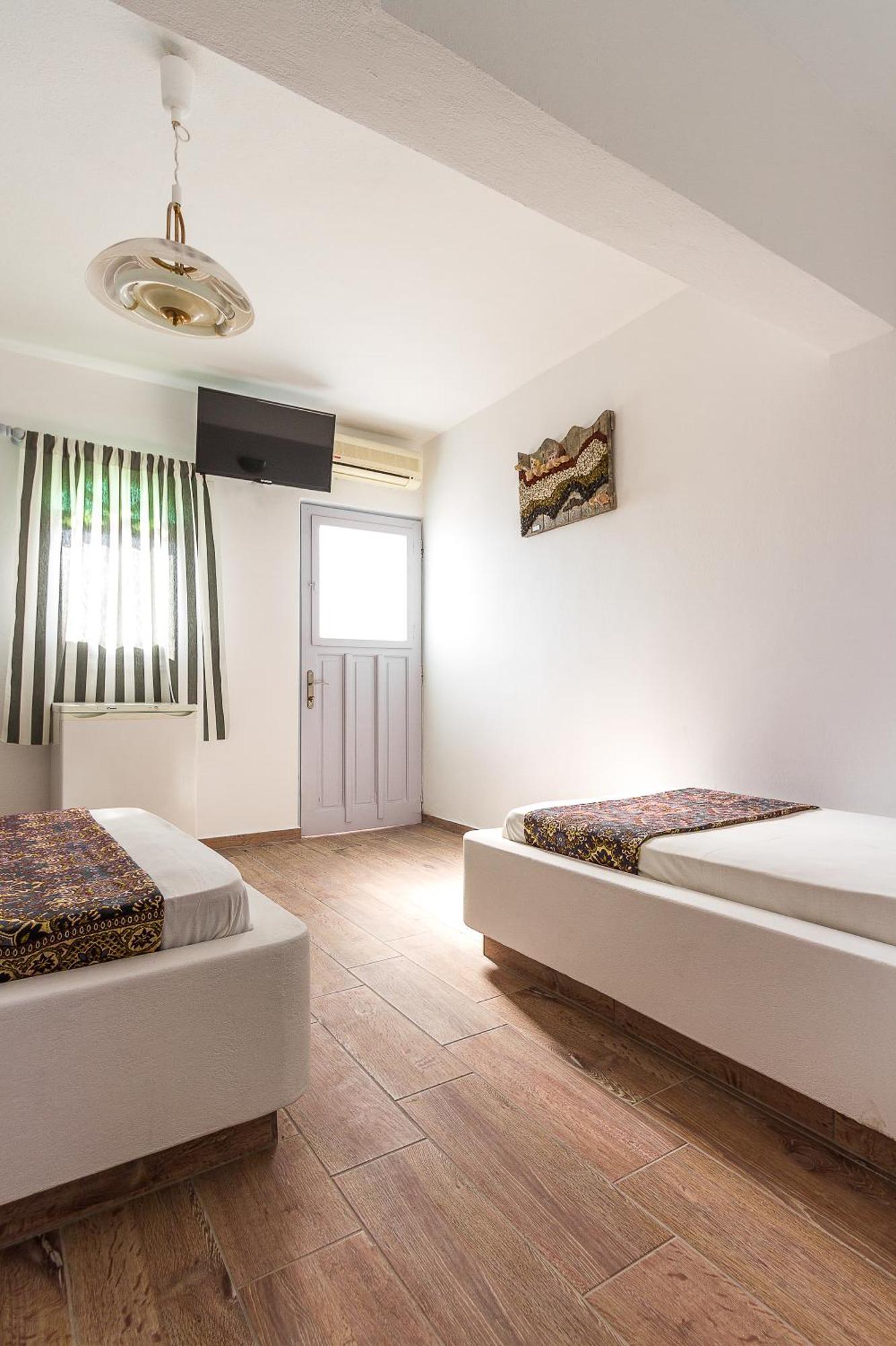 Iliovasilema Santorini 3* Akrotírion
