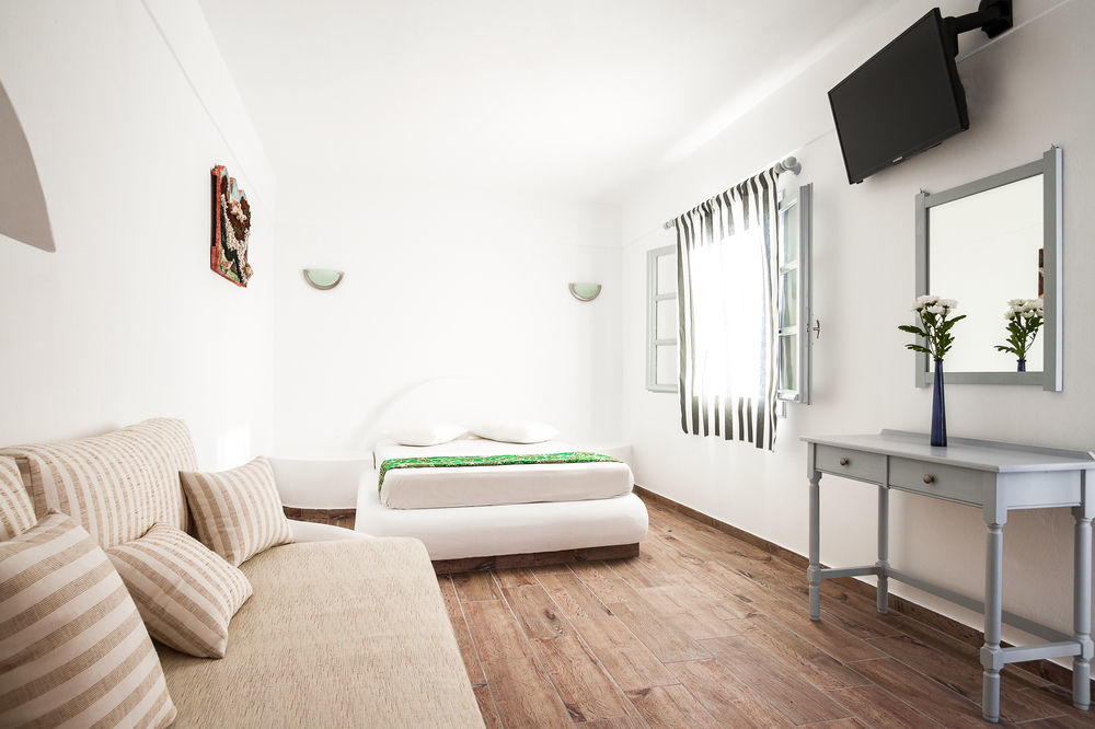 Hotel Iliovasilema Santorini